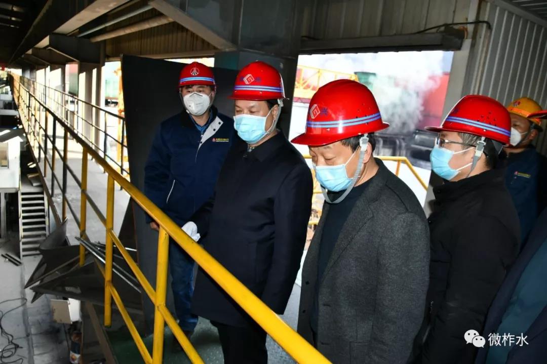 柞水县委书记陈璇检查督导疫情防控和复工复产工作