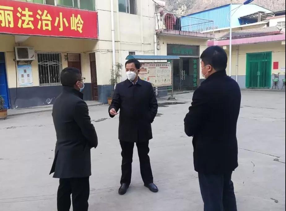 陈璇暗访检查疫情防控工作
