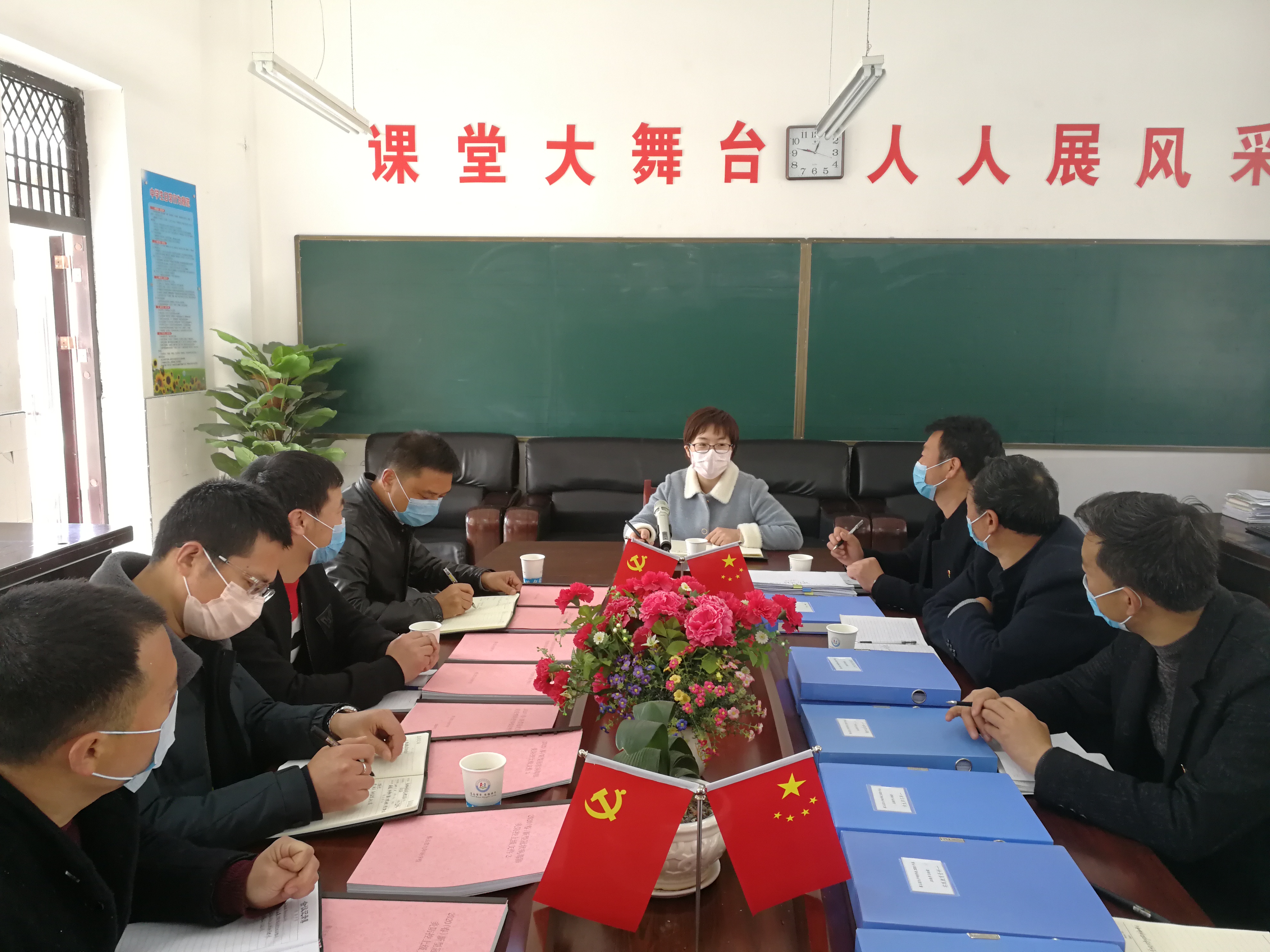 副县长张培深入曹坪镇各中小学检查指导工作