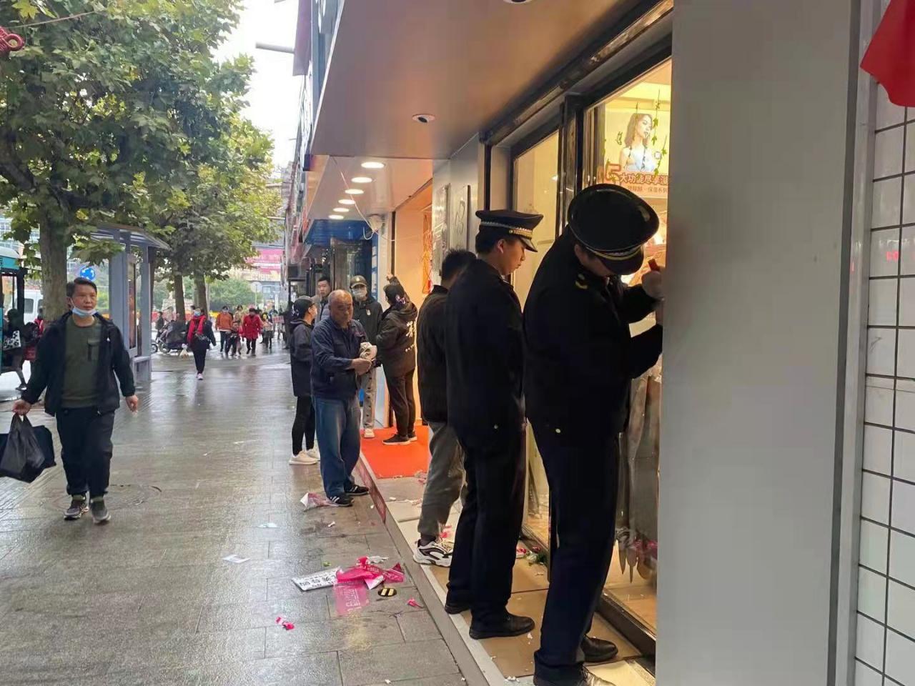 柞水县城管局主动作为掀起环境整治热潮